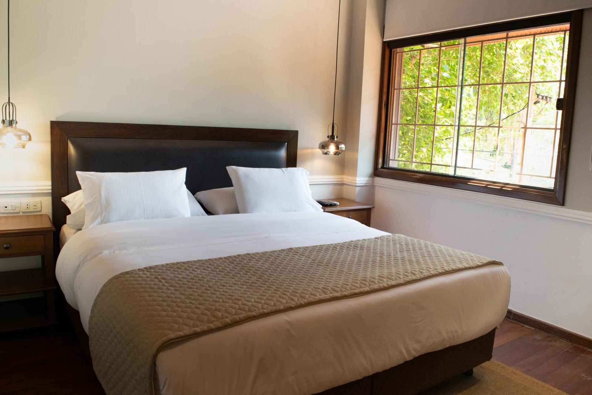 אסונסיון Las Lomas Casa Hotel מראה חיצוני תמונה