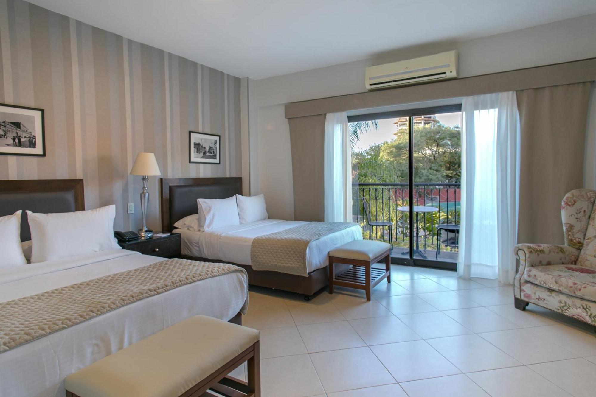 אסונסיון Las Lomas Casa Hotel מראה חיצוני תמונה