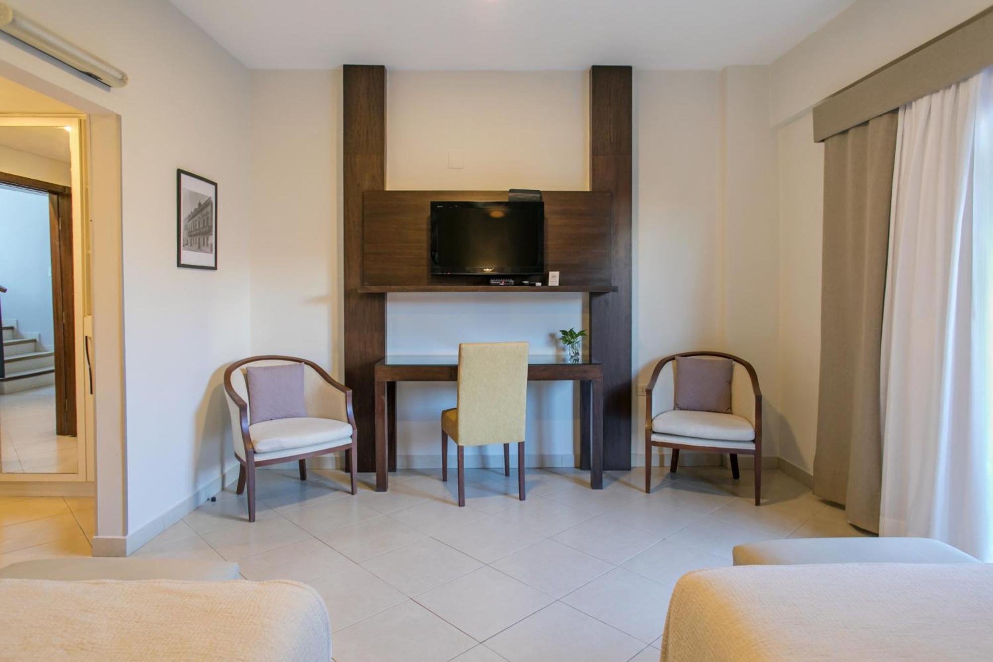 אסונסיון Las Lomas Casa Hotel מראה חיצוני תמונה
