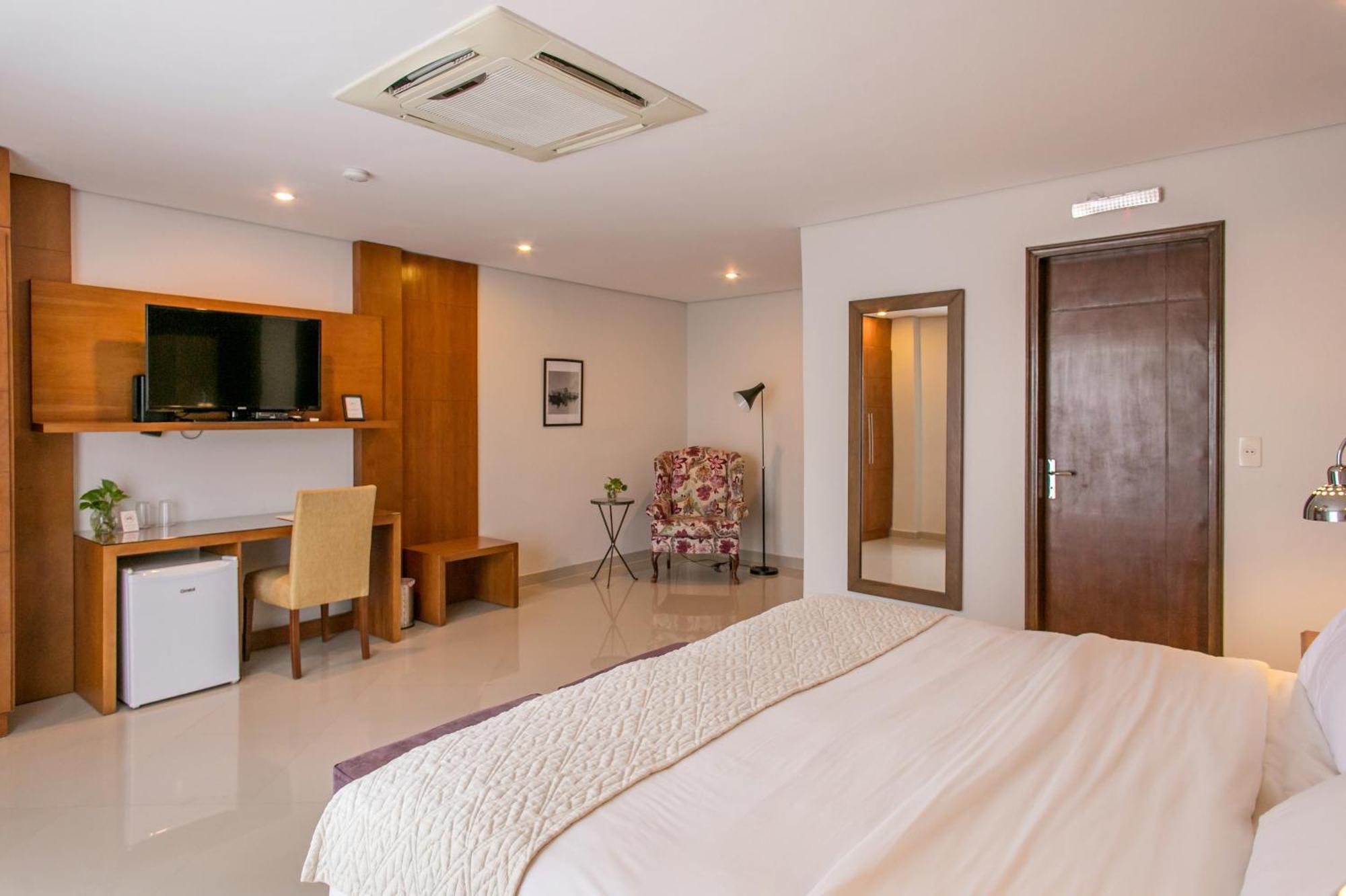 אסונסיון Las Lomas Casa Hotel מראה חיצוני תמונה